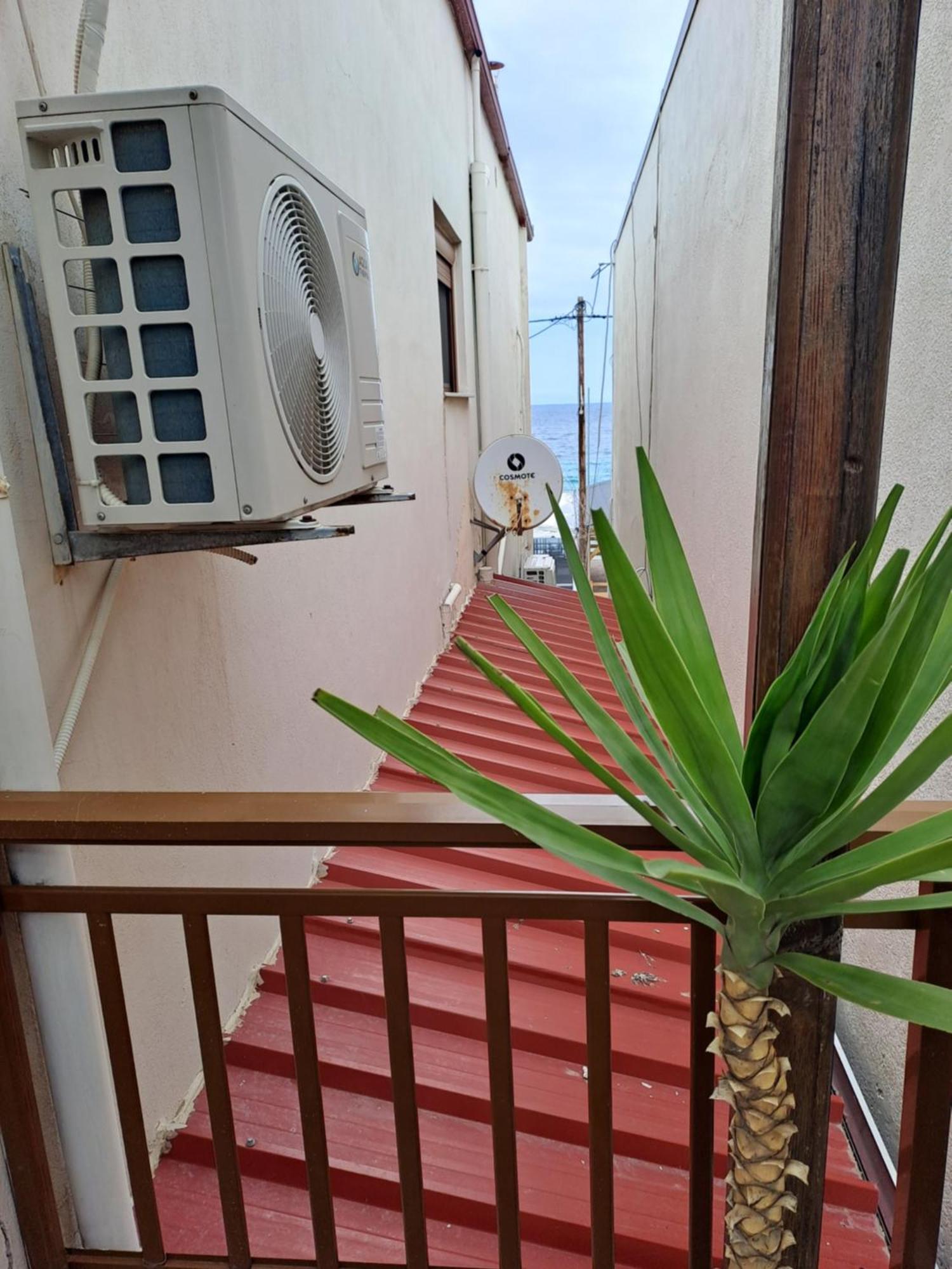 Diolkos 2 Apartment Nea Roda Exterior photo