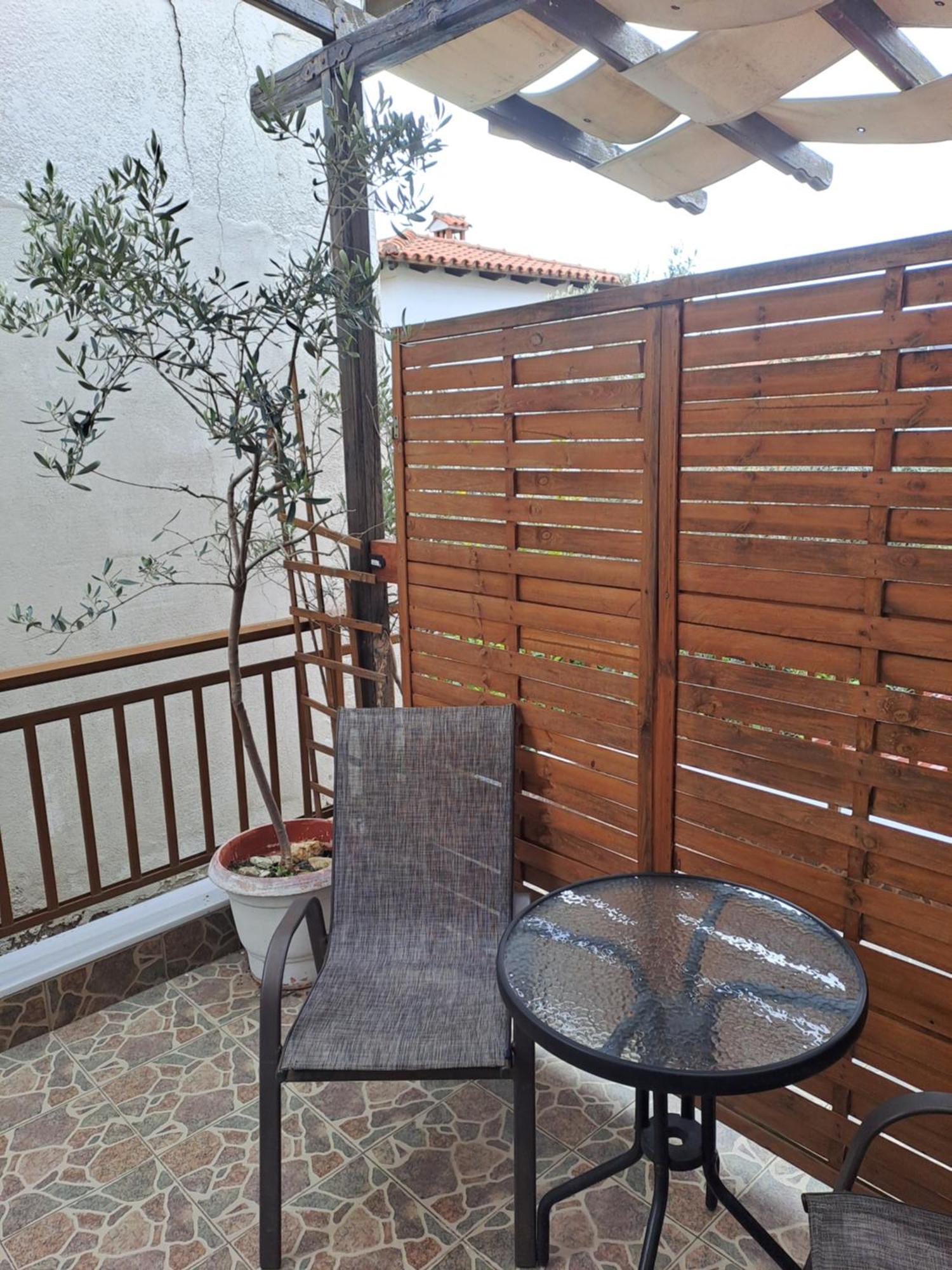 Diolkos 2 Apartment Nea Roda Room photo